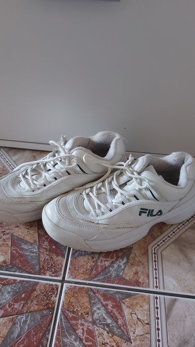 Białe buty trampki Fila 39