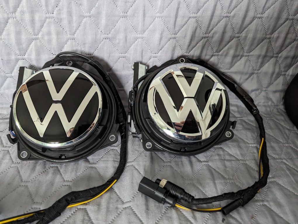 Камера заднего вида в значек VW Passat CC, B6/B7,B8, Arteon Golf 5/6/7