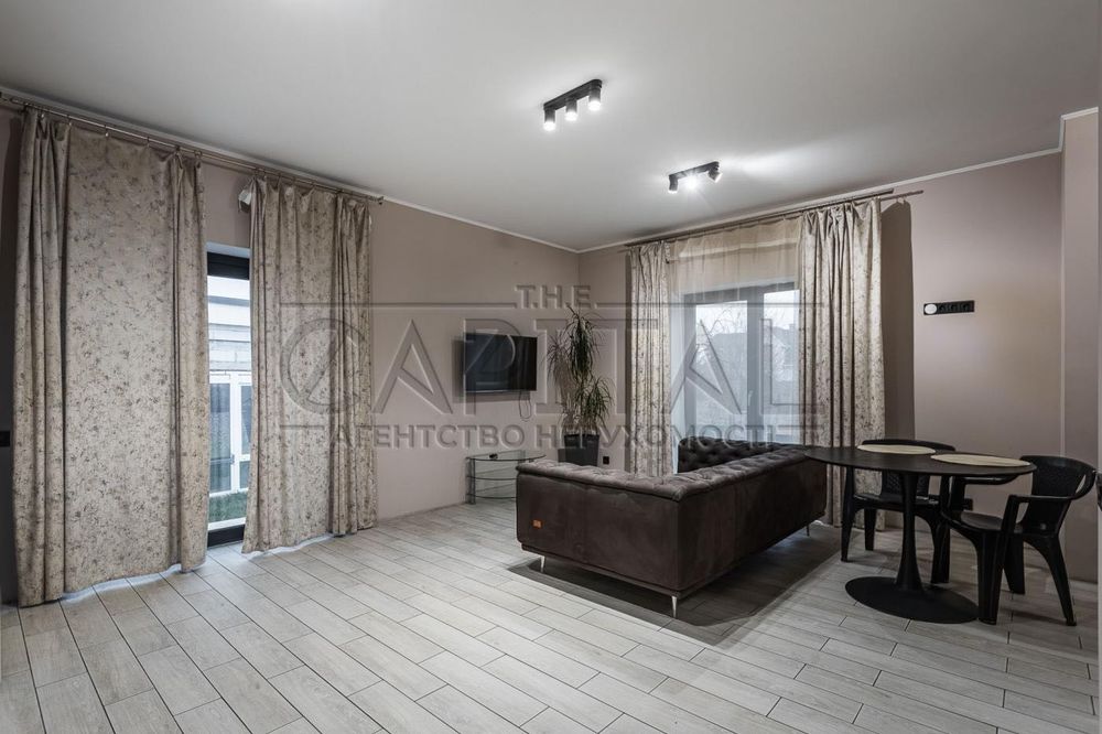 Продажа дома (дуплекс) р-н Жуляны Срочная продажа Держпрограмы ДА