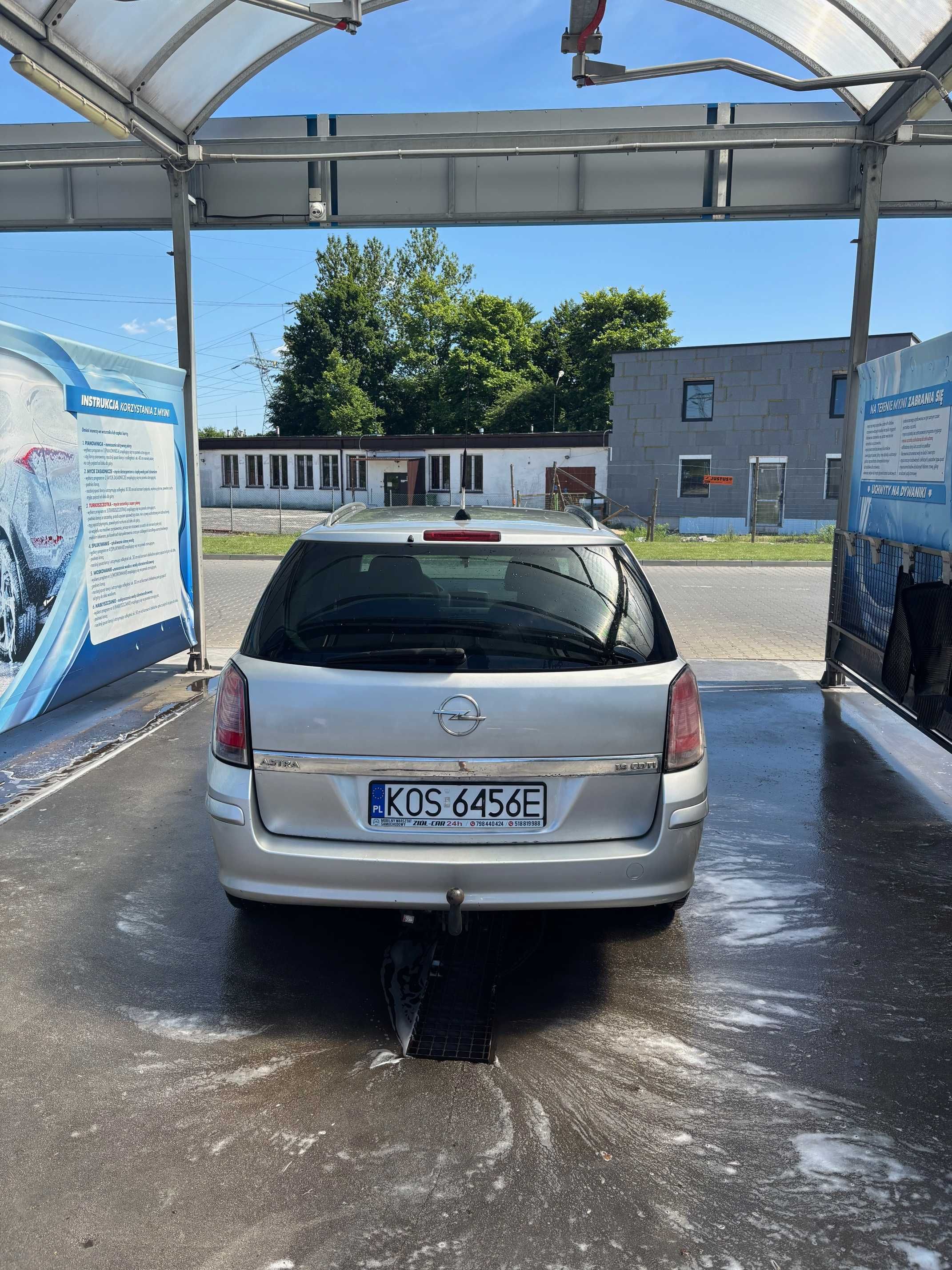 Opel Astra Combi 119KM