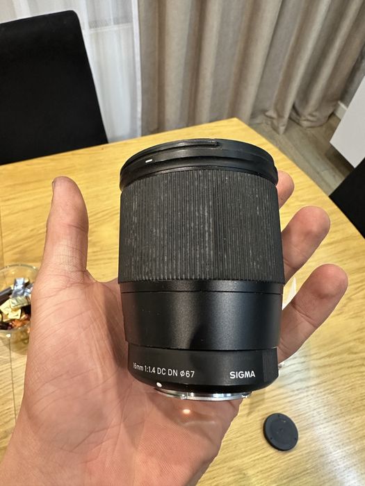 Sigma 16mm f1.4 DC DN