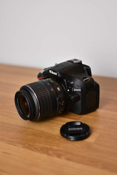 Aparat Nikon D5200 + Nikkor 18-55mm Niski Przebieg 1250 DSLR