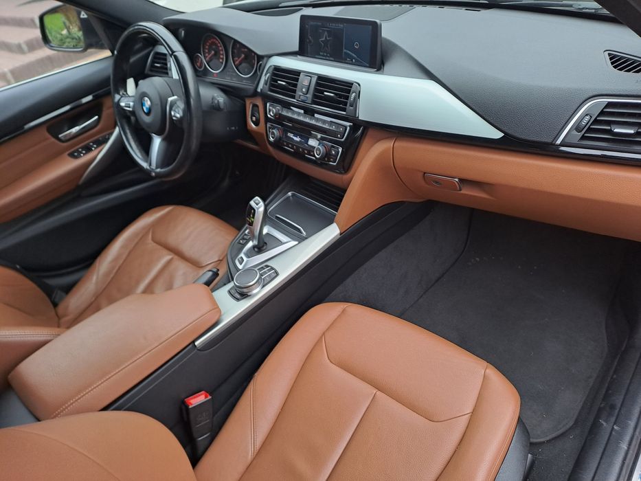 BMW Seria 3 330e iPerformance Stan idealny.
BMW Seria 3 330e iPerforma