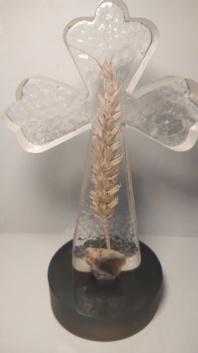Унікальний декоративний хрест із  смоли з натуральним пшеничним колос