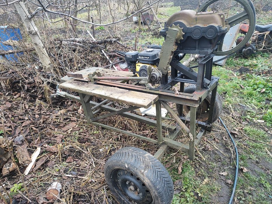 Продам дровокол бензиновий редукторний