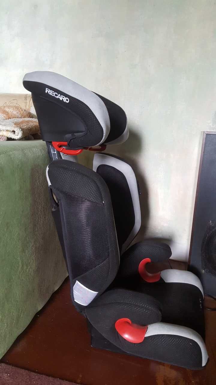 Автокрісло RECARO Monza Nova 2 Graphite