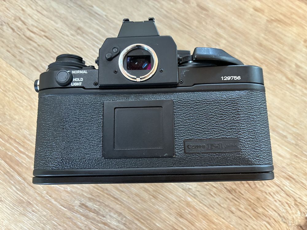 Canon New F1 • Canon FD 1:1.4 50mm
