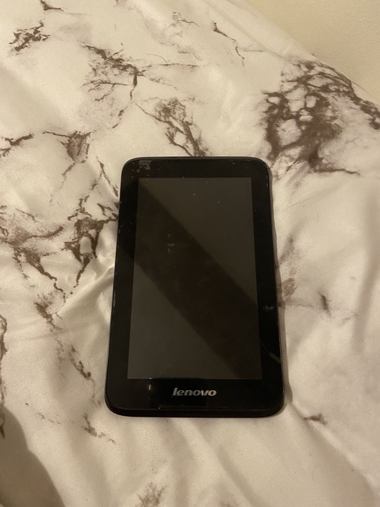 Tablet Lenovo preto