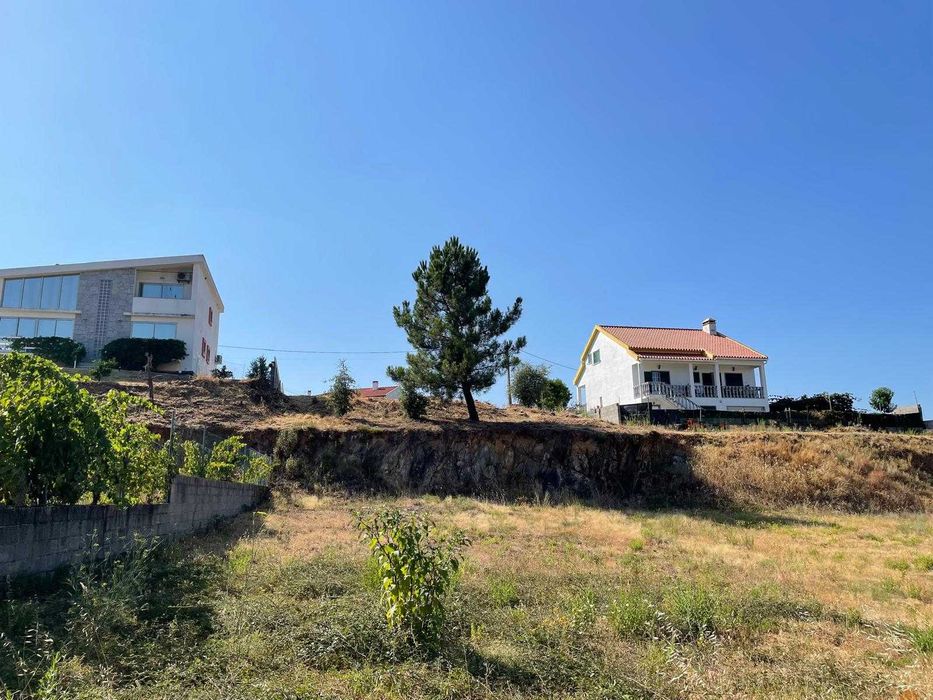 TERRENO 600m2 , URBANIZÁVEL. São Vicente da Beira.