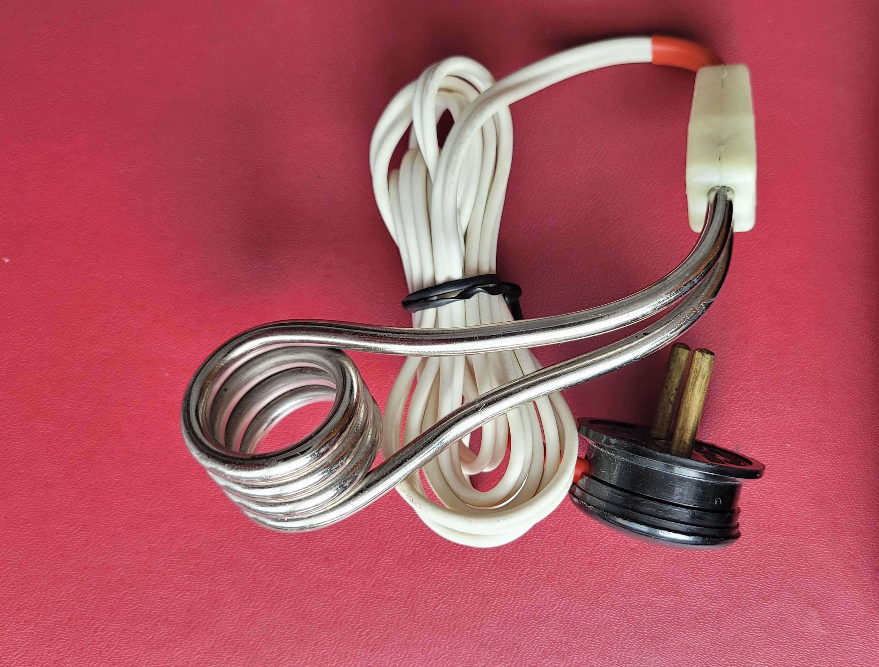 Turystyczna grzałka zanurzeniowa 220V 300W z etui.