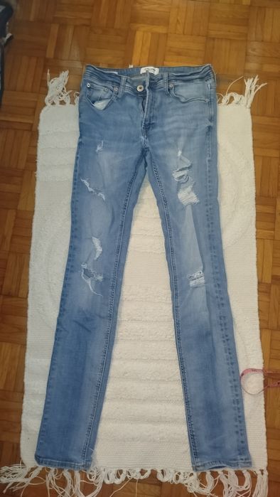 Spodnie rurki z dziurami damskie rozm S