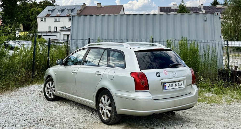 Toyota Avensis 1.8 * LPG * Hak * 2005 * Klima * Alufelgi * Zadbana