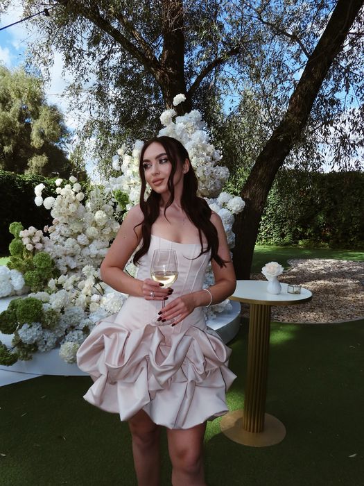 Сукня бежева Jacqler