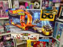 Ігровий набір Хот Вілс Hot Wheels Monster Trucks Петлі та трюки