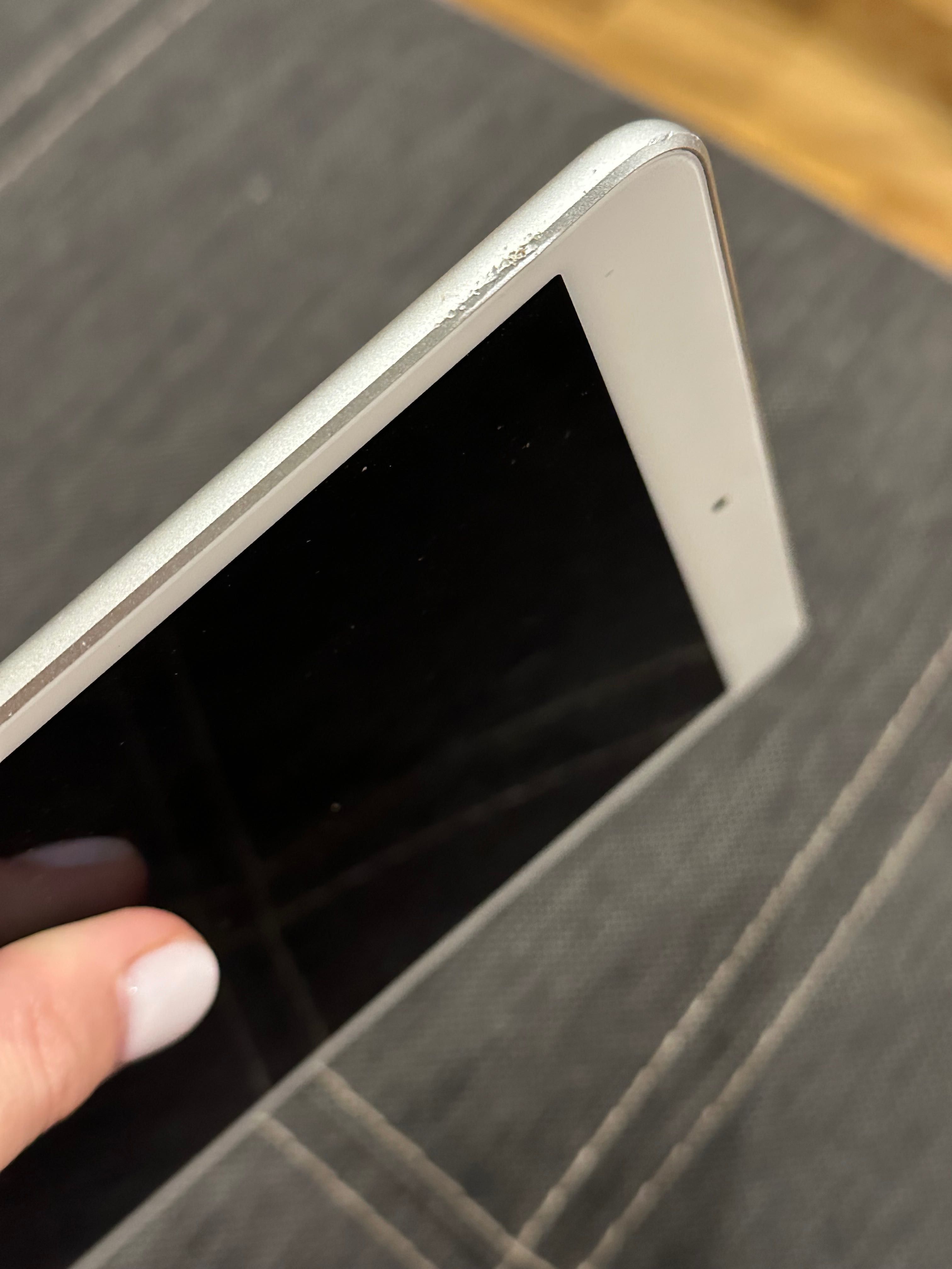 Продам планшет Apple iPad Air 3 256 Gb в гарному станi
