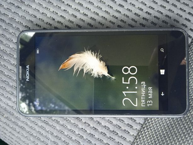 Телефон  Nokia Lumia 630