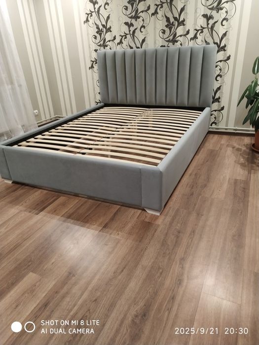 Ліжко двоспальне