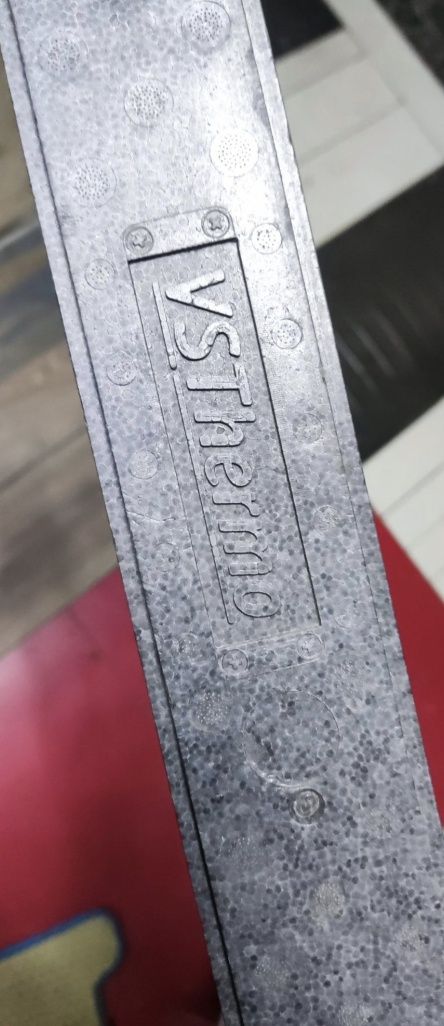 Теплий віконний підставочний. Vstermo