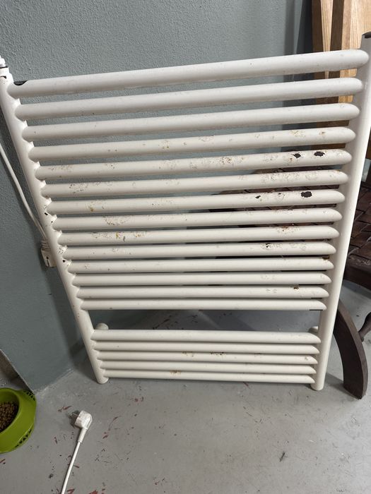 Aquecedor electrico de toalhas de casa de banho