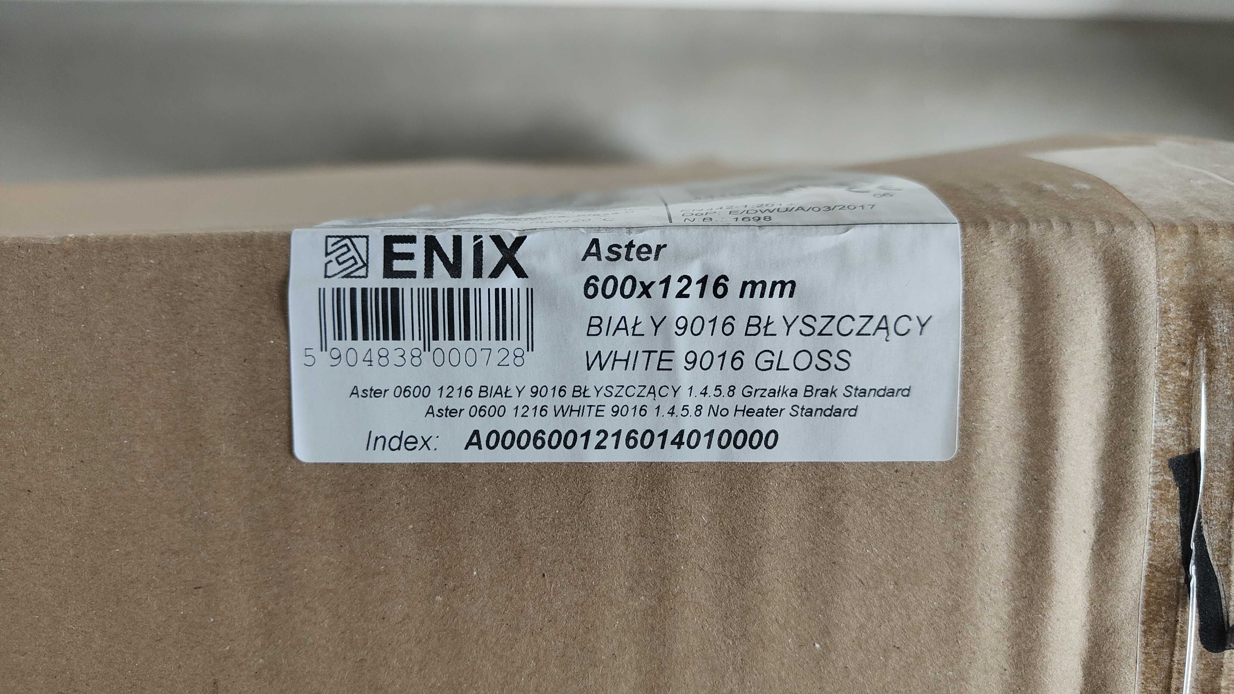 Grzejnik łazienkowy Enix 829 W 600 x 1216 mm biały
