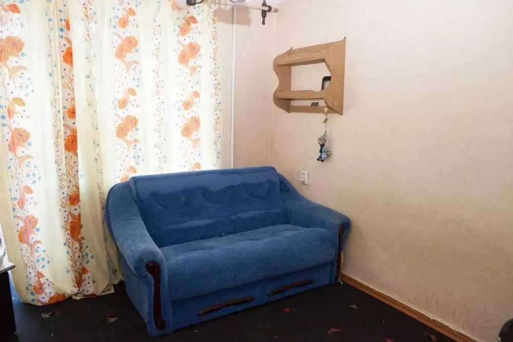 Продається однокімнатна малогабаритна квартира, р-н Шкільний