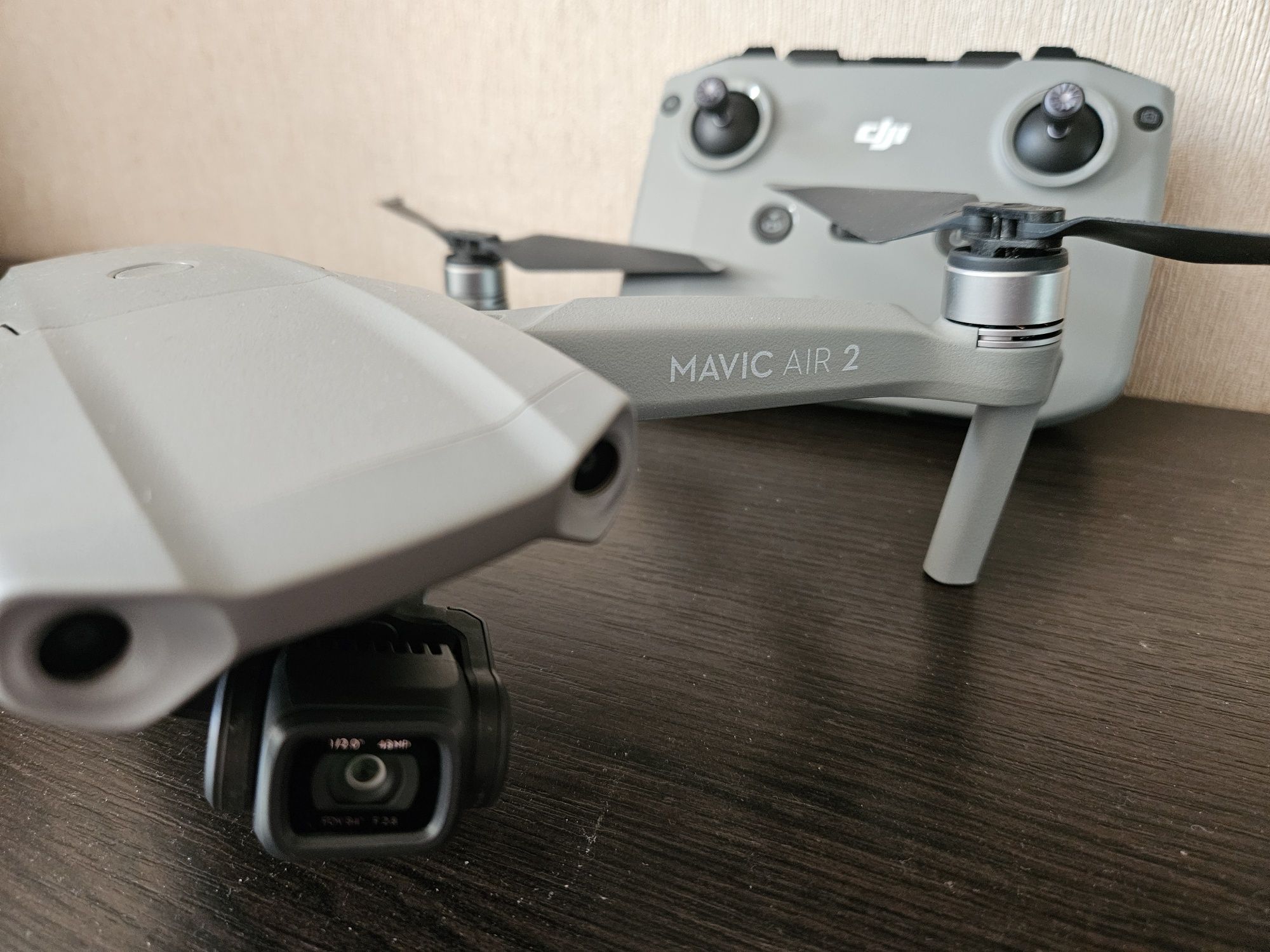 Квадрокоптер DJI Mavic Air 2 Fly More Combo