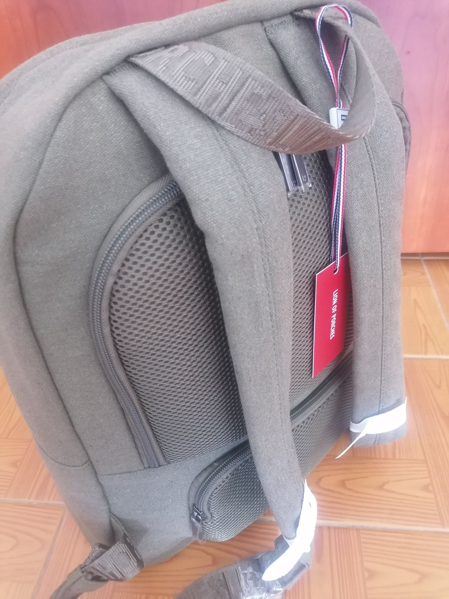 Mochila Lion of Porches Nova