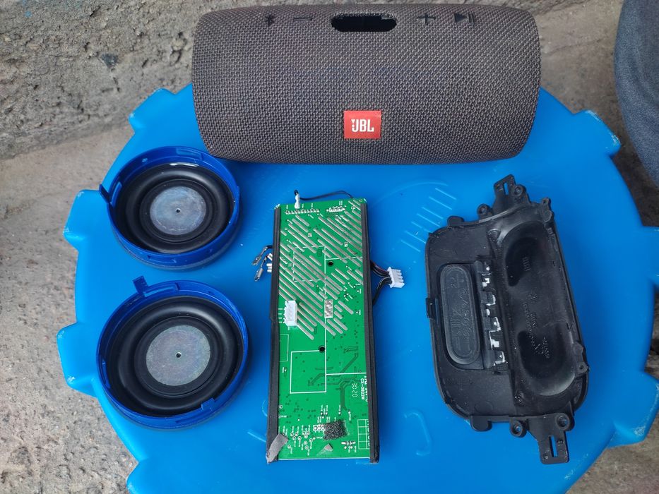 Розборка Jbl Charge 3 версія GGі TL.плата,бокові різинові динаміки