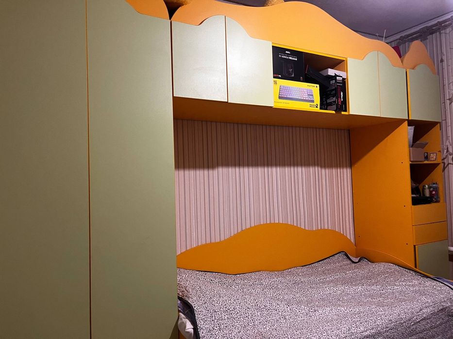 Стінка, ліжко,  шафа + комод