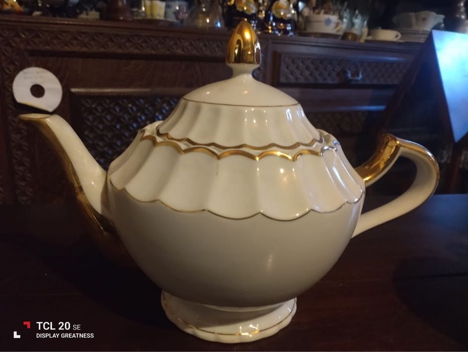 Lindíssimo conjunto de quatro peças da louça de Coimbra