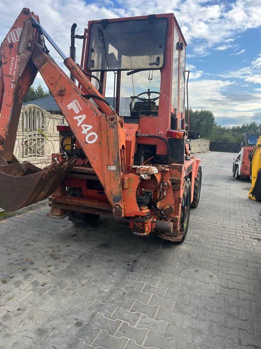 Koparko ładowarka FIORI 4x4 jak 2cx