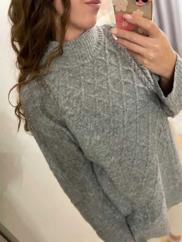 Sweter w warkocze szary Answear