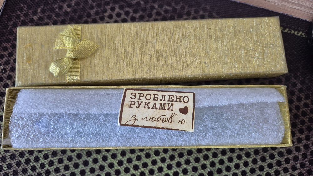 Сережки пір'я, медичний сплав