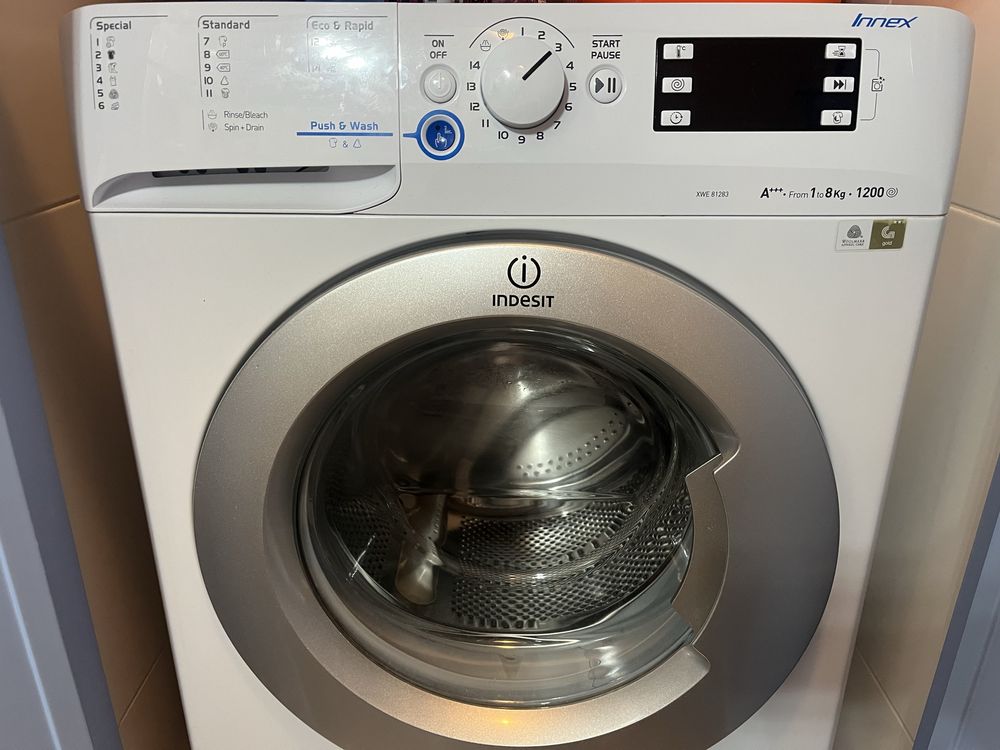 Máquina de Lavar Roupa Indesit Innex – 8kg | 1200 rpm | Classe A+++