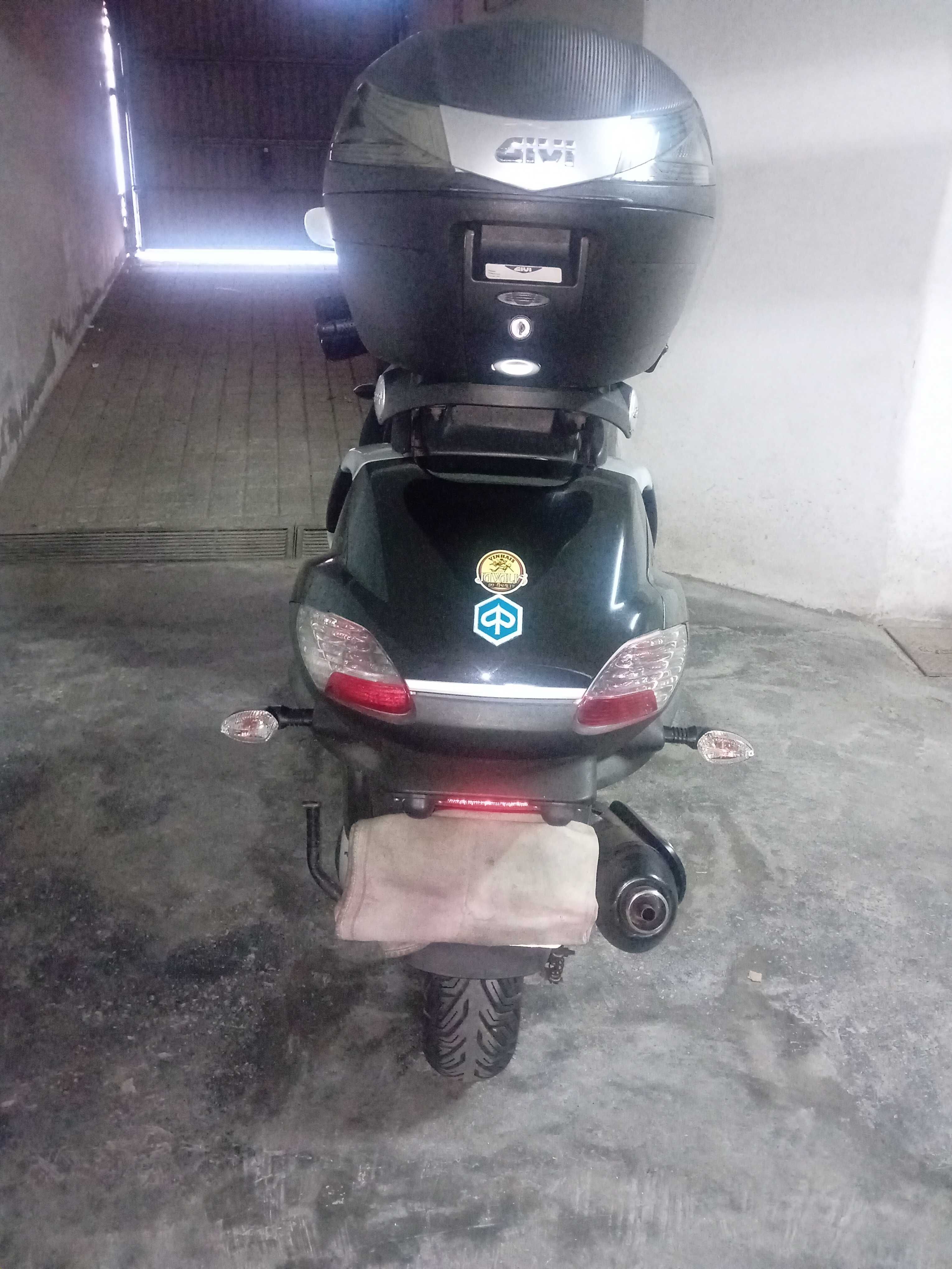 PIAGGIO  MP3 250 LT  ie , Impecavél