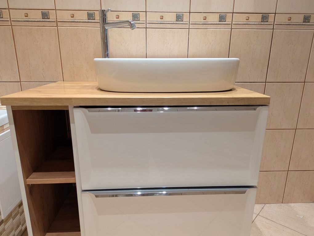 Komplet Comad Capri - szafka 80, szuflady, blat, umywalka, bateria