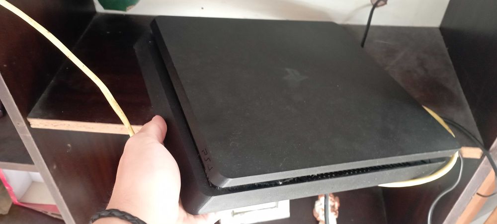 PS4 usada mas em bom estado