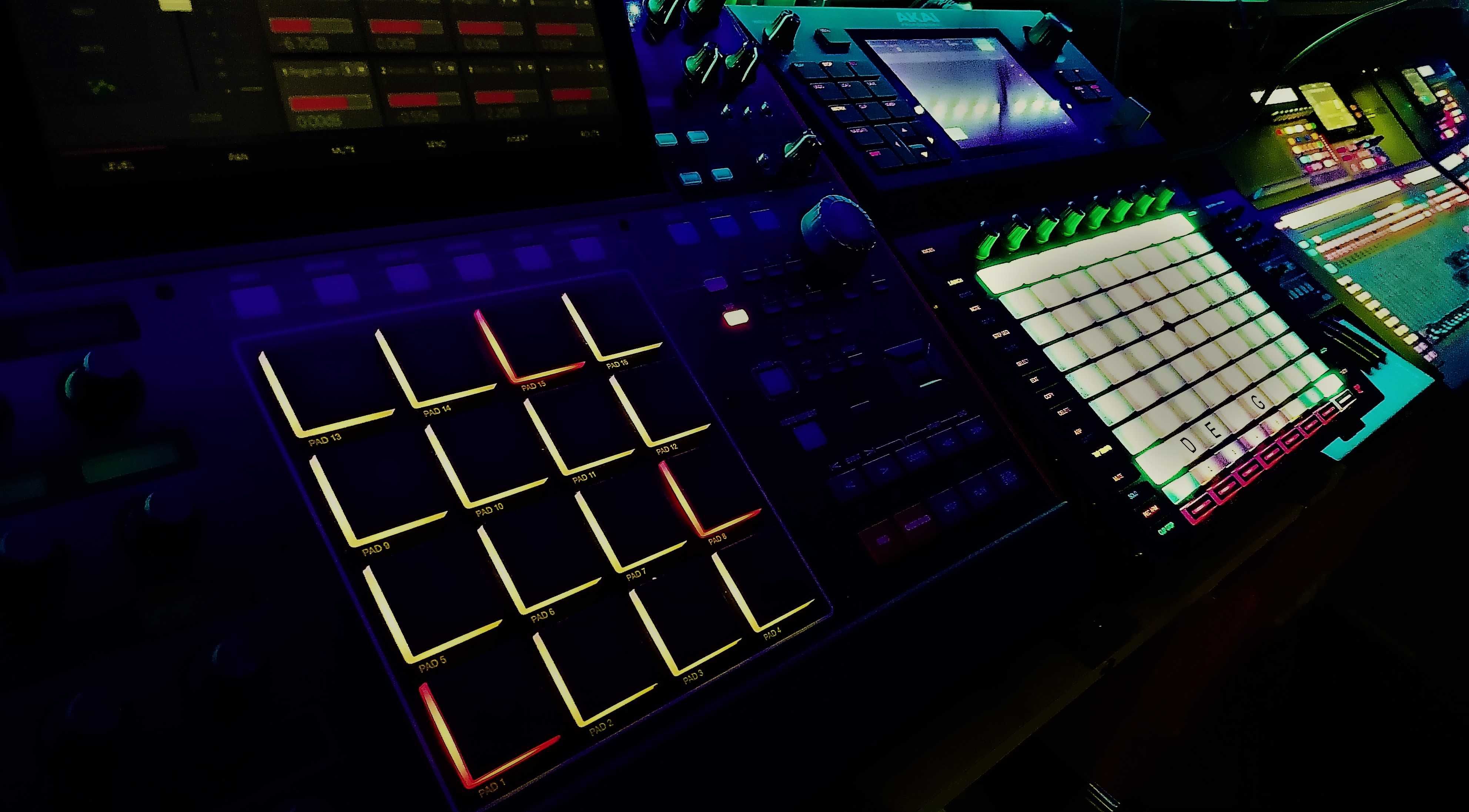 Grasz muzyke ? Gramy Hobbystycznie na Syntezatorach MpcX SE One Key 61