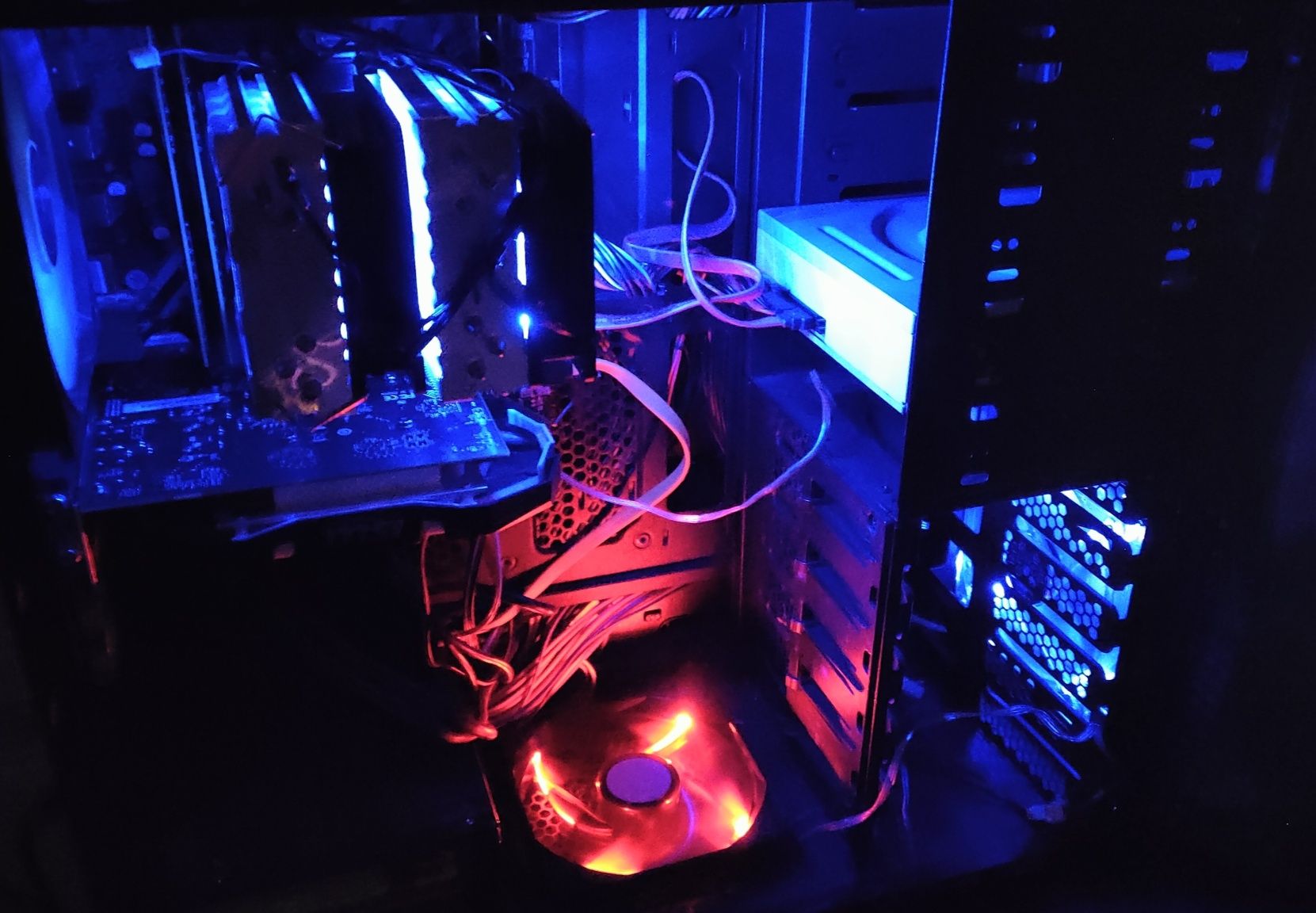 Игровой ПК, Intel 14 ядер, 32Gb ОЗУ, RX 580
