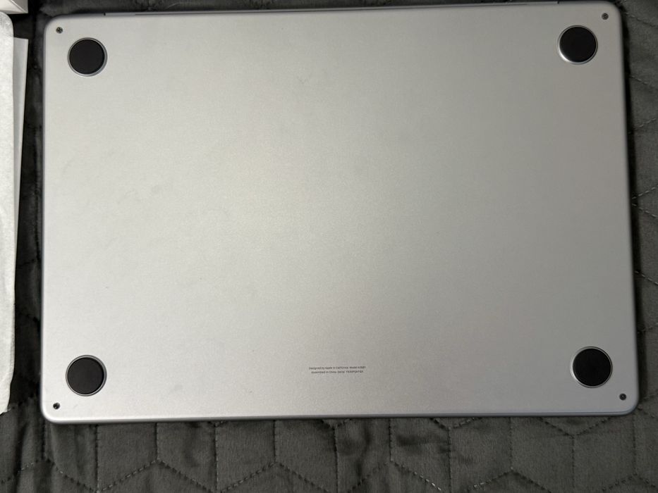 Продається MacBook Air 13” M2 | 8 ГБ / 512 ГБ | Space Grey