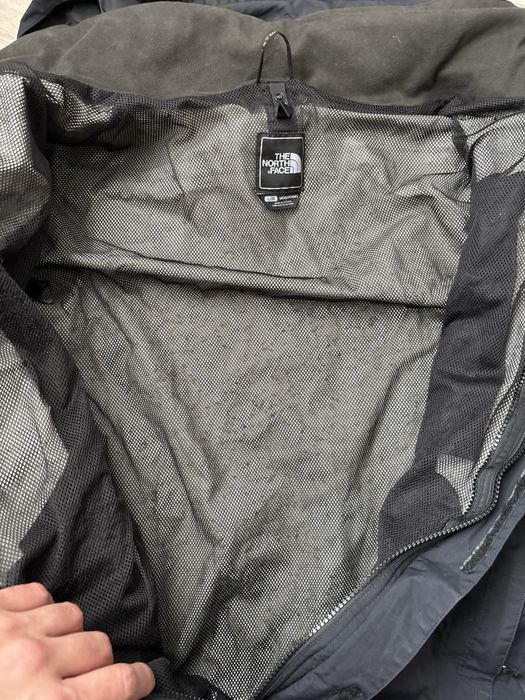 Оригінальна куртка The North Face Hyvent