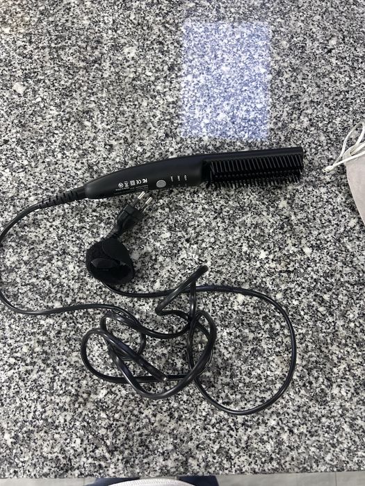 Vendo maquina alisar barba e cabelo