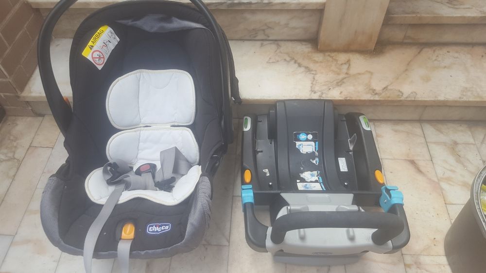 Ovo com Isofix da Chico da para  levar á  mão  ou no Automóvel