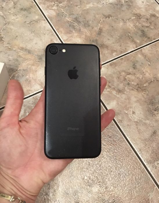 Iphone 7 32gb czarny mat pudełko