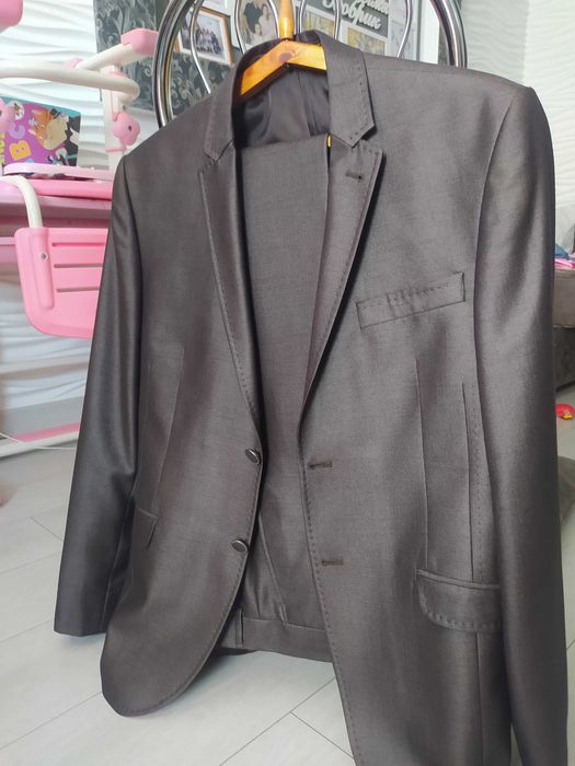 Чоловічий  костюм (весільний)