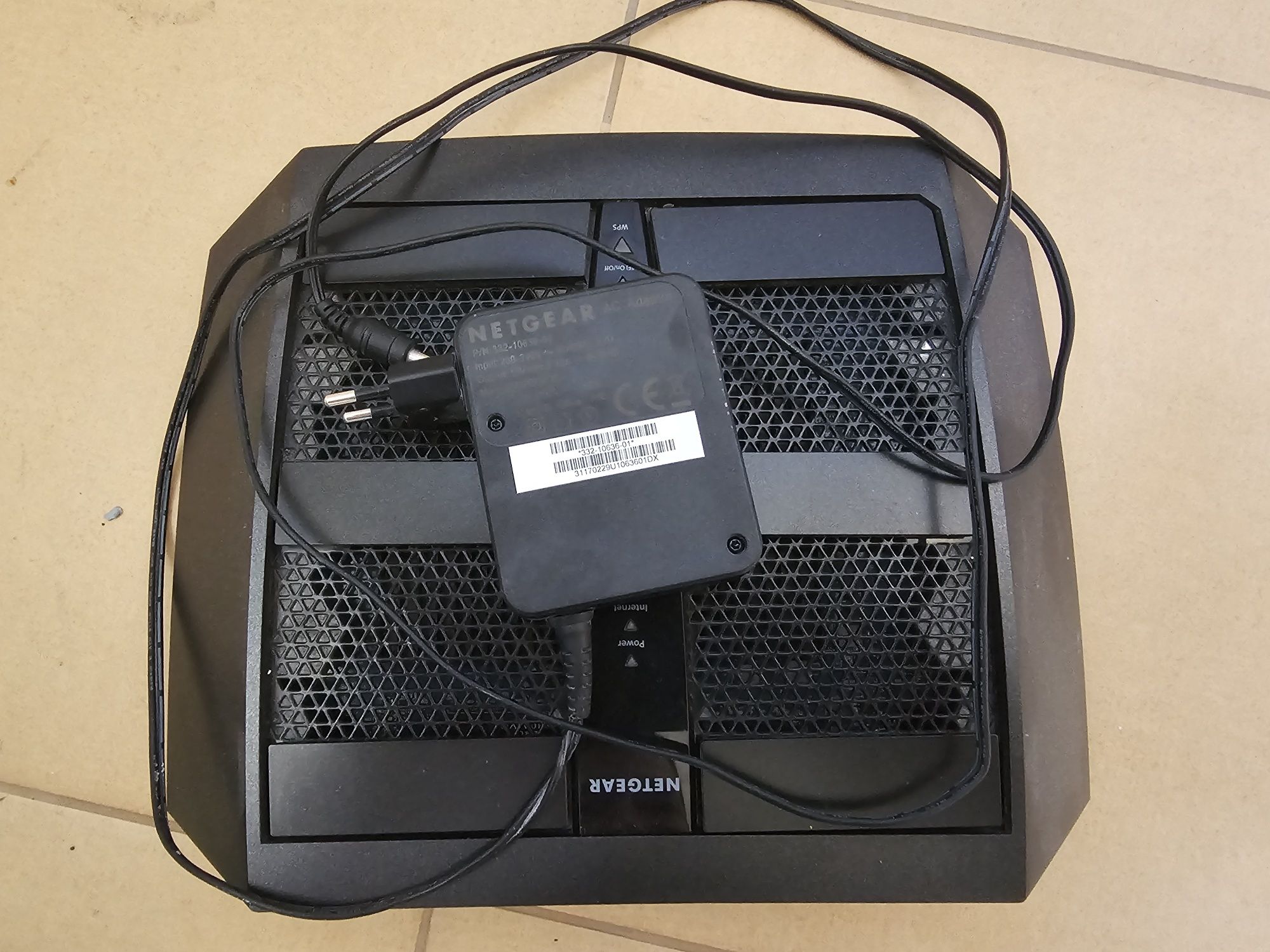 Netgear Nighthawk X6 R8000 (3200Mb/s a/b/g/n/ac, 2xUSB)