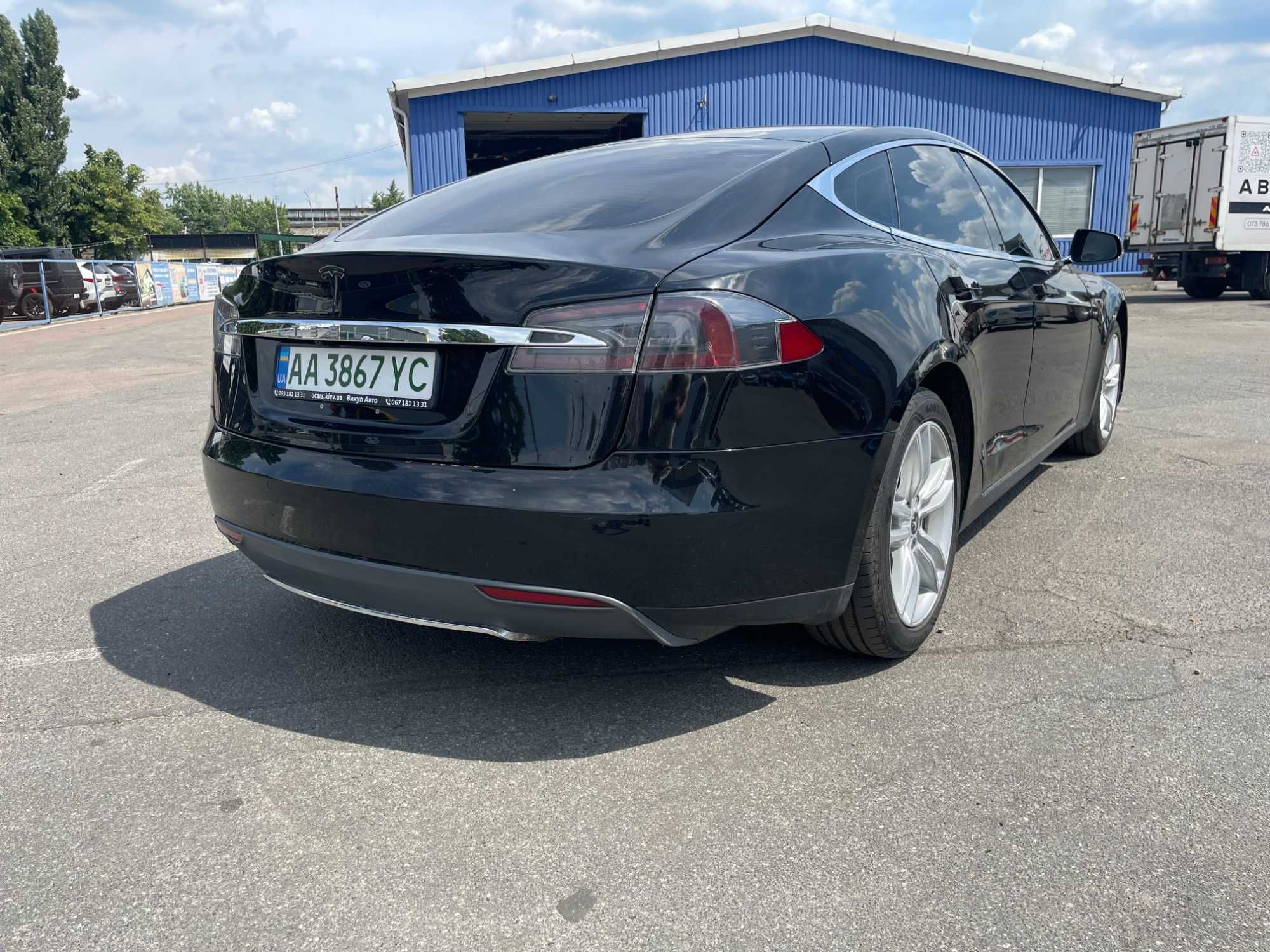 Продам Tesla S 2014 рік