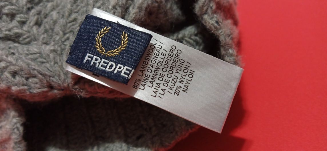 Шапка женская Fred Perry