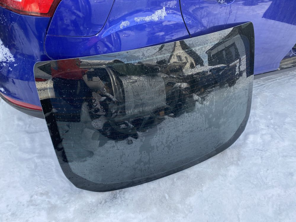 Заднє скло Ford Focus mk3 11-18 Сідан з обігрівом