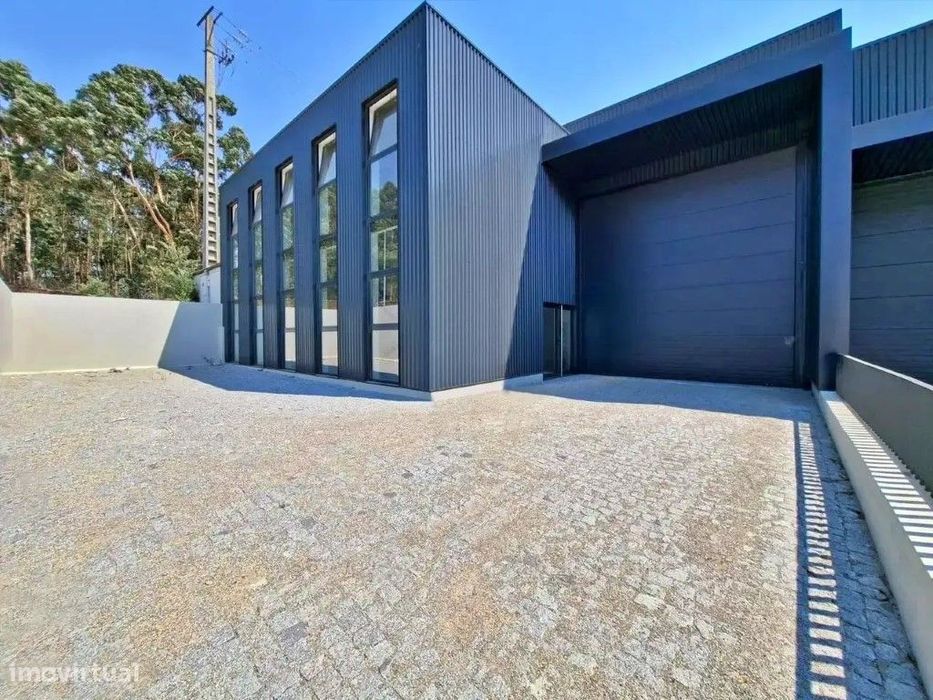 Armazém novo em Fradelos, Famalicão